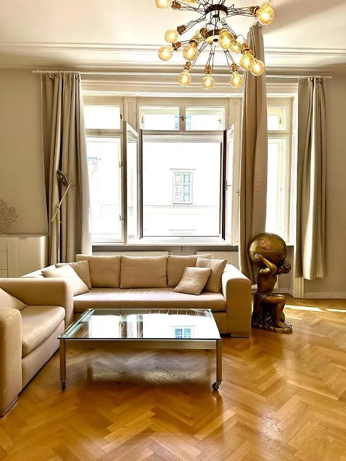 Stephansdom Apartment Viyana Avusturya